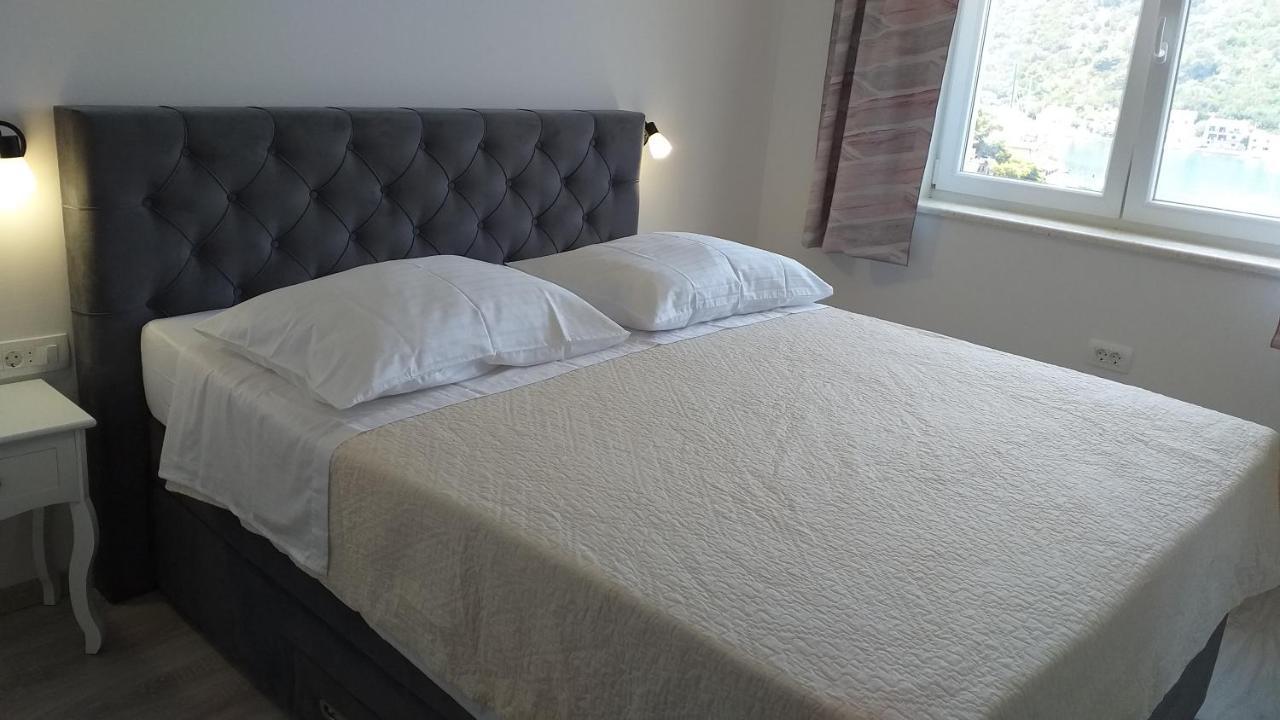Apartman Karla Lastovo Bagian luar foto