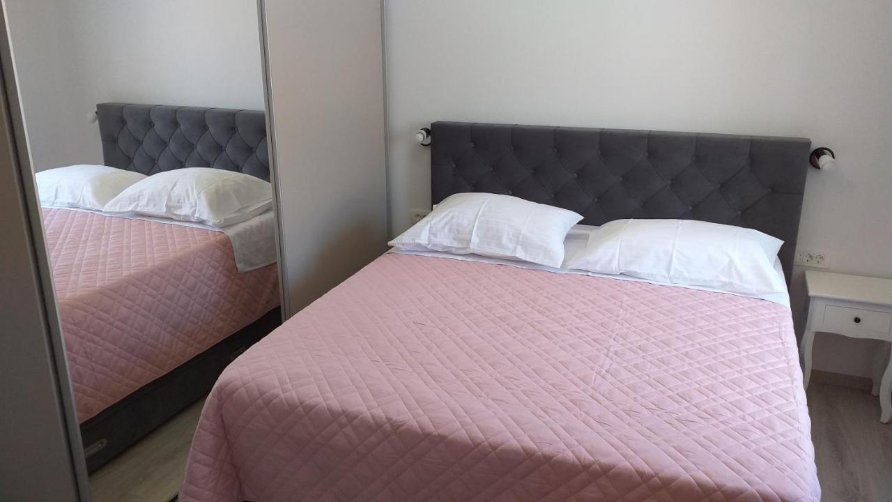 Apartman Karla Lastovo Bagian luar foto