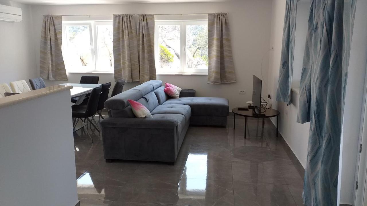 Apartman Karla Lastovo Bagian luar foto