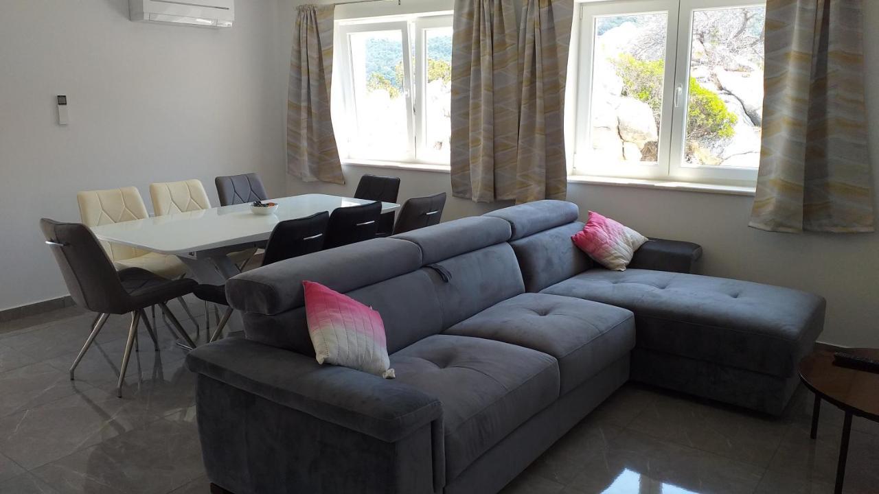 Apartman Karla Lastovo Bagian luar foto